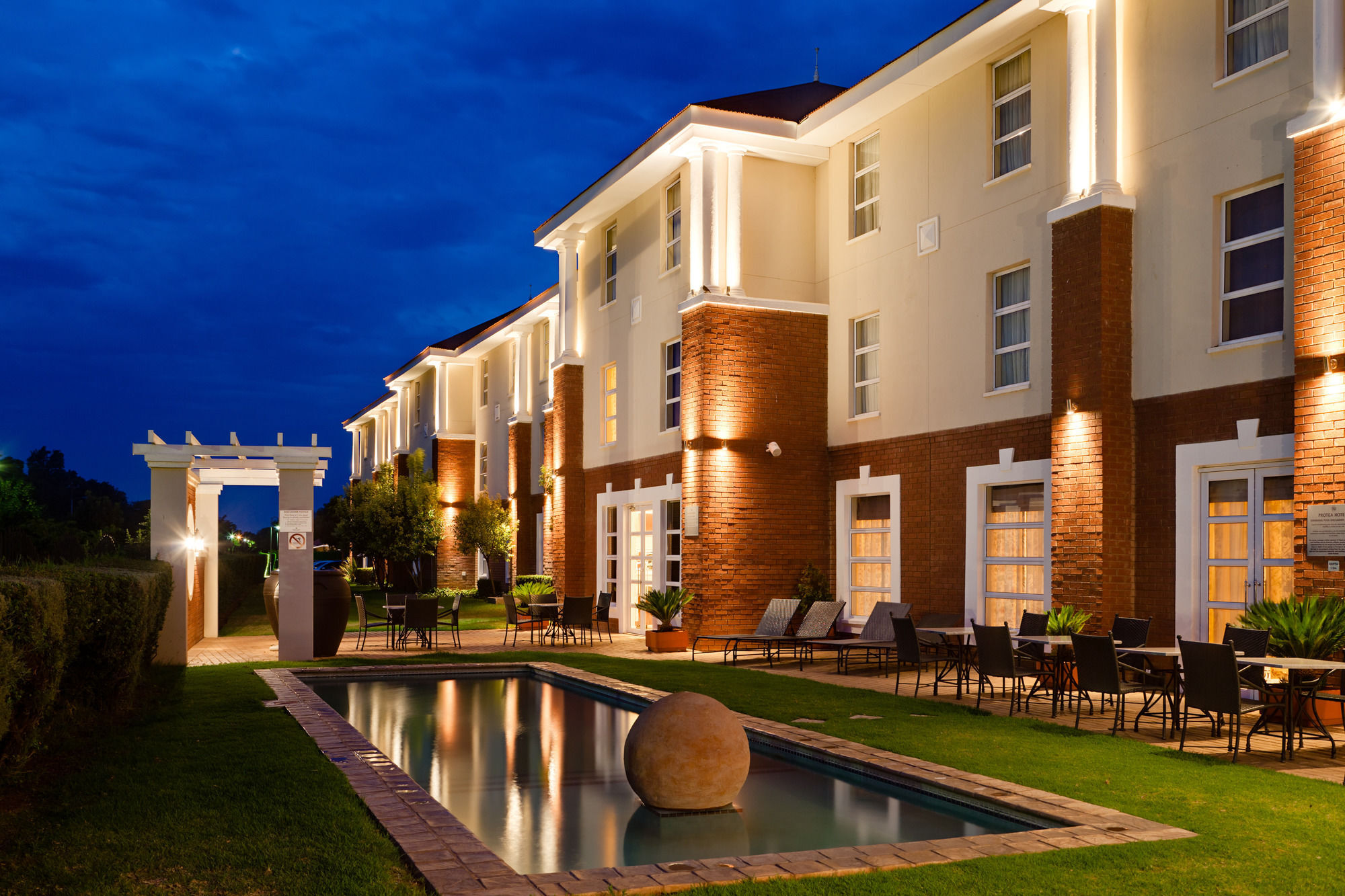 Protea Hotel By Marriott Mahikeng マフィケング エクステリア 写真